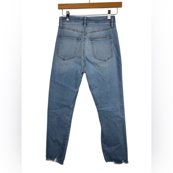 Loft The Kick Crop Jeans 2 pairs Light &‎ Dark wash Size 25 Blue Casual Raw hem - Picture 3 of 13